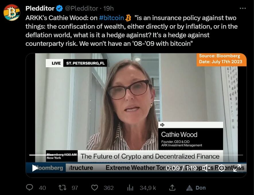 Bitcoin à 1,5 million de dollars ? Cathie Wood y croit dans le meilleur des scénarii. Dans le pire des cas, on sera quand même à plus de 600 000 dollars, ce qui est déjà pas si mal !